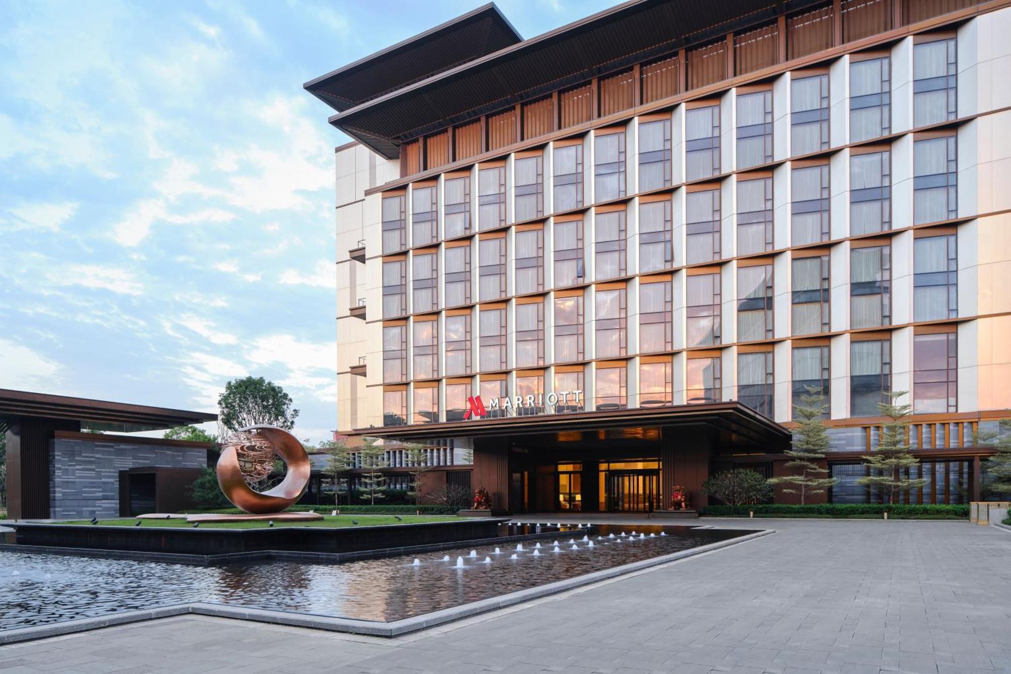 Guangzhou Marriott Hotel Baiyun Экстерьер фото